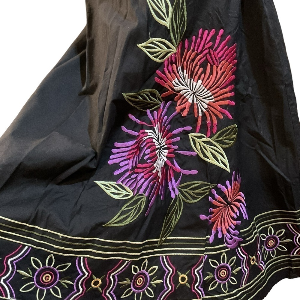 SLB A Line Embroidered Mid Calf Tea Length Black Skirt Size 4 - Picture 3 of 9